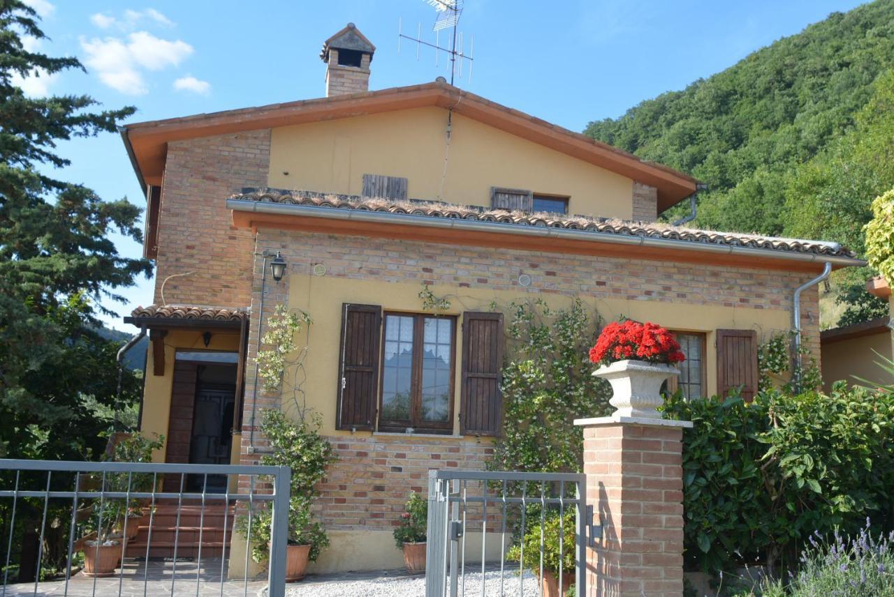 Villa Mischianti Gubbio Exterior photo