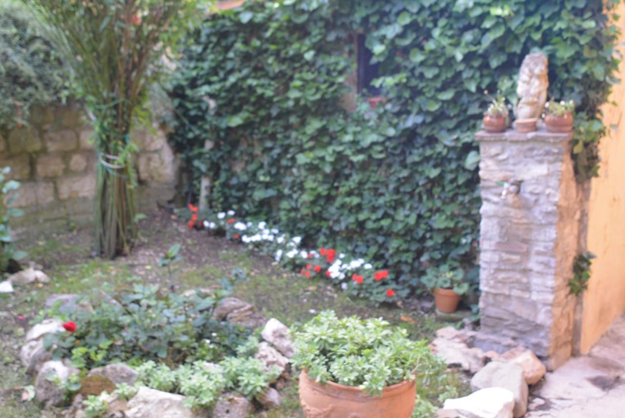 Villa Mischianti Gubbio Exterior photo